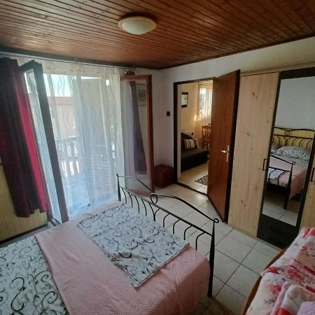 Apartments Luka Tisno Extérieur photo