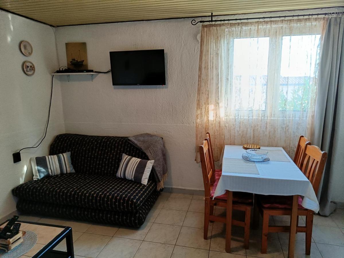 Apartments Luka Tisno Extérieur photo