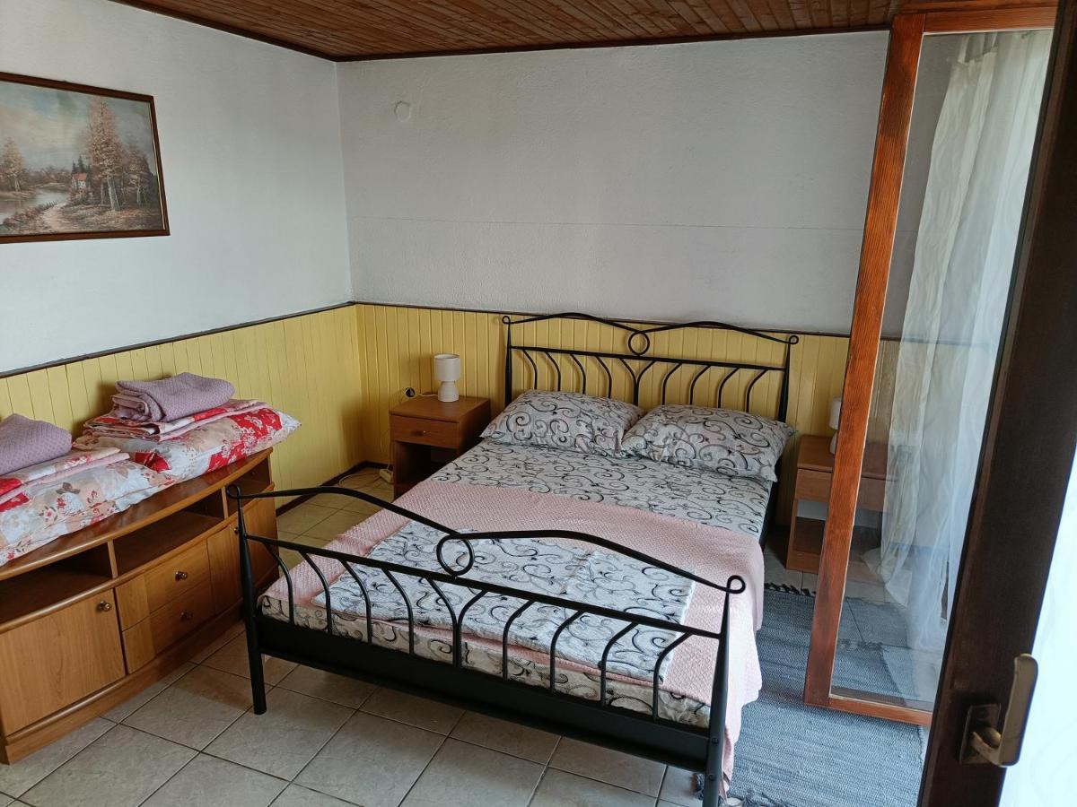 Apartments Luka Tisno Extérieur photo