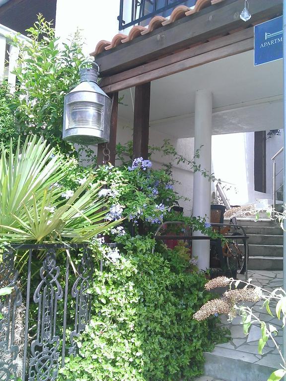 Apartments Luka Tisno Extérieur photo