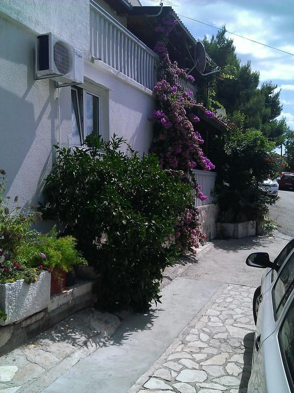 Apartments Luka Tisno Extérieur photo