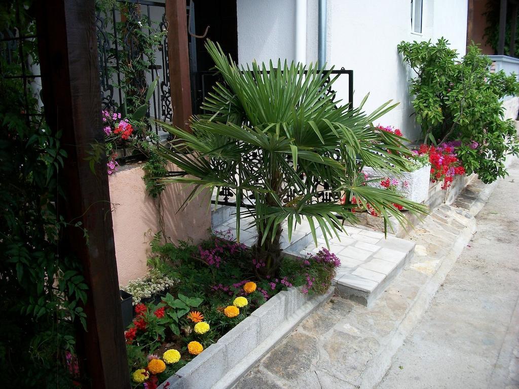 Apartments Luka Tisno Extérieur photo