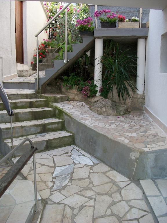 Apartments Luka Tisno Extérieur photo